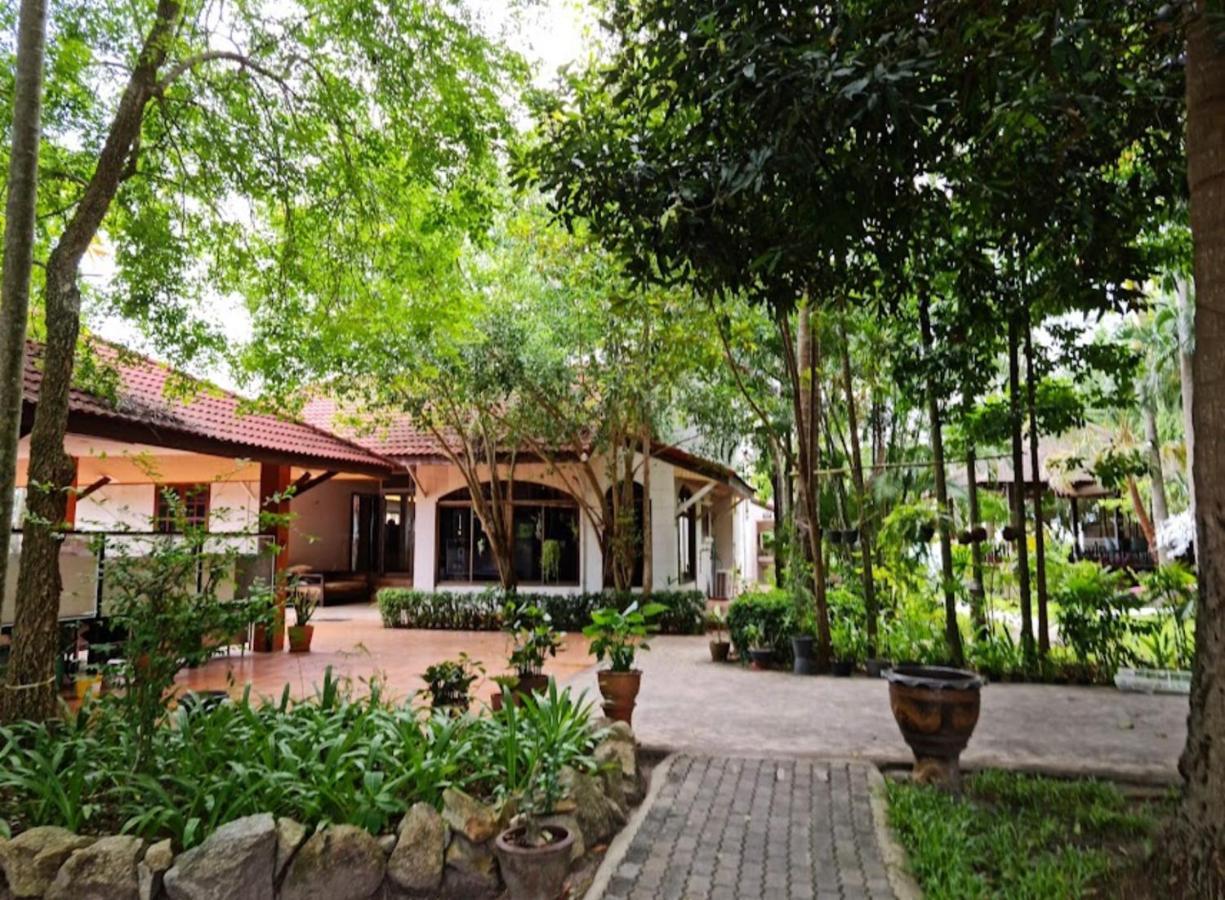 Chill Inn Lipa Noi Hostel And Beach Cafe 사무이 외부 사진