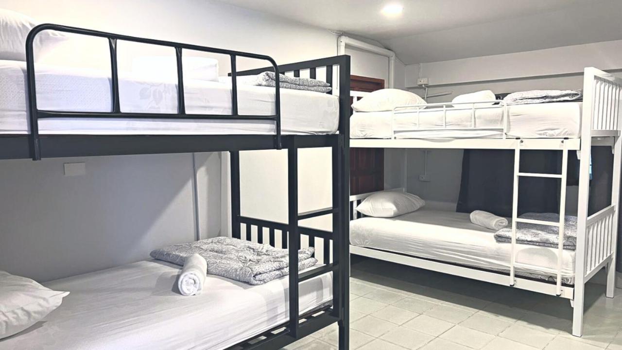 Chill Inn Lipa Noi Hostel And Beach Cafe 사무이 외부 사진